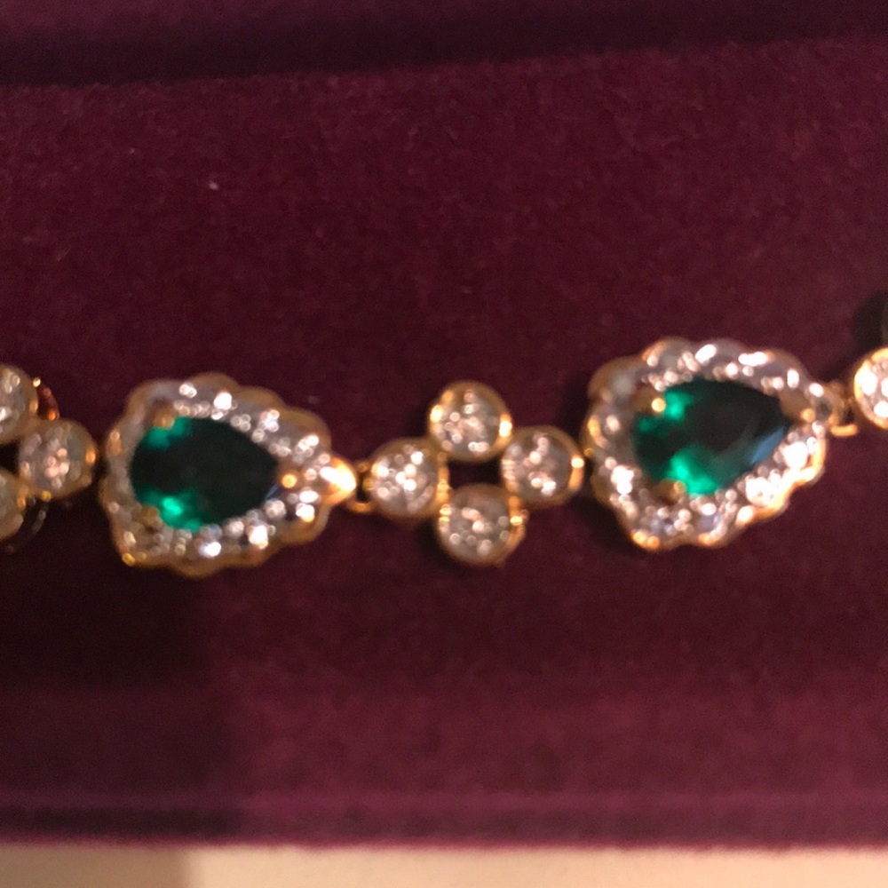 Camrose and Cross Emerald Green Braclet